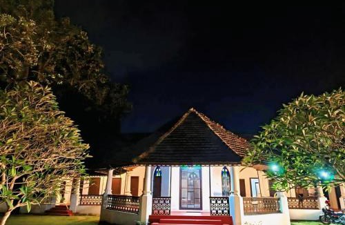Vazhicherry Ward House | Anna's Heritage bungalow