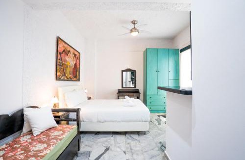 Ag. Georgios Hotel | Anna's Place