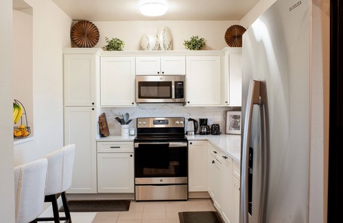 Anna's Retreat Apartment | Annas Retreat- Home Away From Home