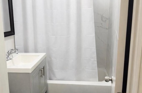 Irvington House | Anne room A