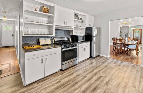 Central Gardens House | Annesdale Duplex #1 - Spacious & Central - 3bed, 2bath - 5 mins to Downtown!