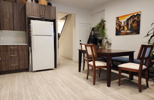 Seaton Village House | Annex HUGE 4 Bdrms 2 Living Rooms 3 Workspaces - Near U of T & Major international sporting event!