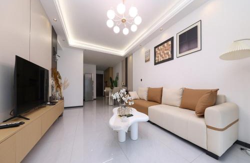 Panlong Apartment | Annie Apartment 2105