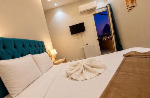 Giza Hostel | Anobis king