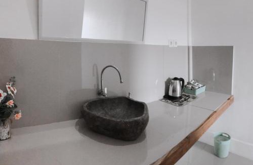Sumbawa Barat House | Anorawi Surf accommodation