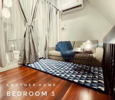 Talat Nuea Villa | Another Home Unique Place in Town
