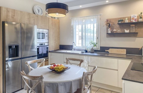 Rognonas Villa | Anouk - Walking distance from Rognonas