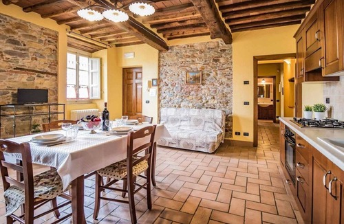 Castelvecchio Apartment | Anseneta, apartment with pool, A/C, free WiFi