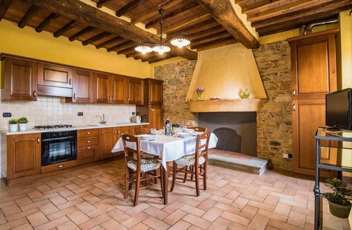 Castelvecchio Apartment | Anseneta, apartment with pool, A/C, free WiFi