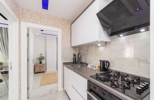 Antalya City Centre Apartment | Antalya Central Flat, 15 Min to Mermerli Beach