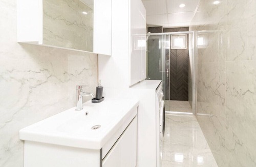 Antalya City Centre Apartment | Antalya Central Flat, 15 Min to Mermerli Beach