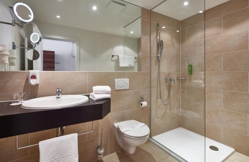 Maximin Hotel | ante porta DAS STADTHOTEL