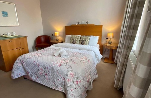 Manningford Bruce Hotel | Antelope Inn