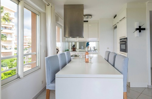 Antibes Apartment | Antibes Beachfront Apt | Sea View & Pool