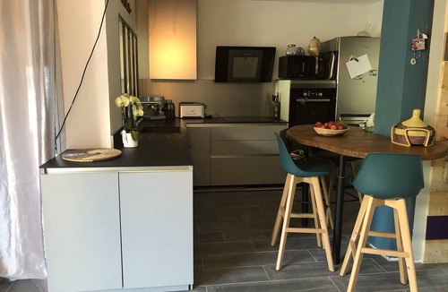 Antibes Apartment | 🌿 Antibes Centre - Private garden, New Jacuzzi, Trampoline, air conditioning & Parking