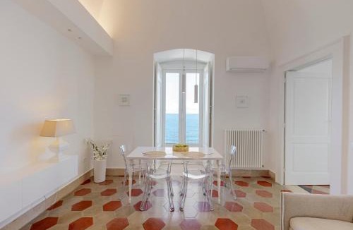 Molfetta Apartment | Antica Dimora sul Mare - Elegant Central Apartments - Molfetta