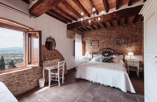 Certaldo Alto Bed & Breakfast | Antica Torre del Borgo