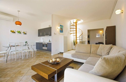 Ghiffa Apartment | Antiche Cure di Ghiffa C 44 by Lago Reisen