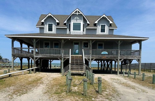 Ocracoke House | Anticipation: Private dock, wrap around deck, expansive sound views.