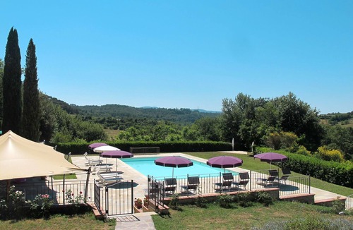 Poggiarello Apartment | Antico Borgo San Lorenzo-Alloro by Interhome