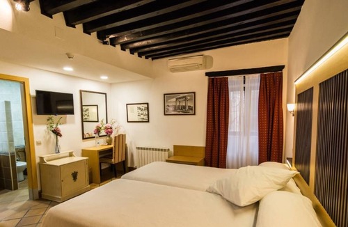 Old Town of Avila Hostel | Antika Snoga