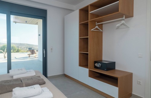 Kalamaki Villa | Antiope Retreat