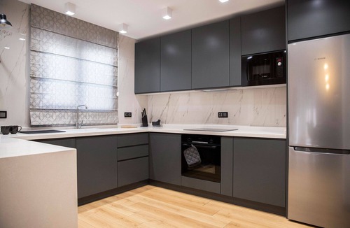 Seki Apartment | Antique Hills
