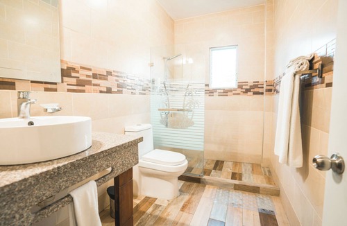 El Batey Hotel | Anton Reef