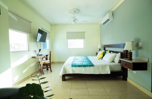El Batey Hotel | Anton Reef
