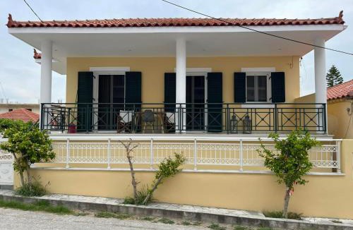 Lixouri House | Antonello House