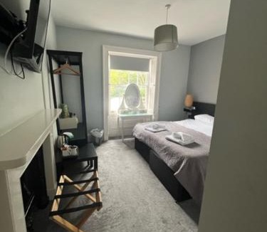 Amesbury Hotel | Antrobus Hotel