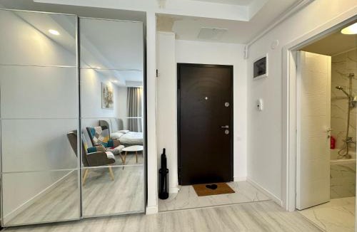 Stefanestii de Jos Apartment | Anturium Studio #Otopeni #freePool