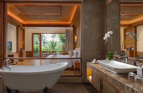Sayan Hotel | ANUMANA DE SUITE