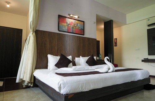 Ramnagar Hotel | Anupam Resort