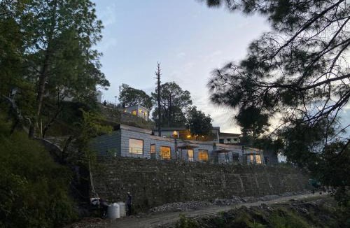 Lansdowne Hotel | Anupraas Resort