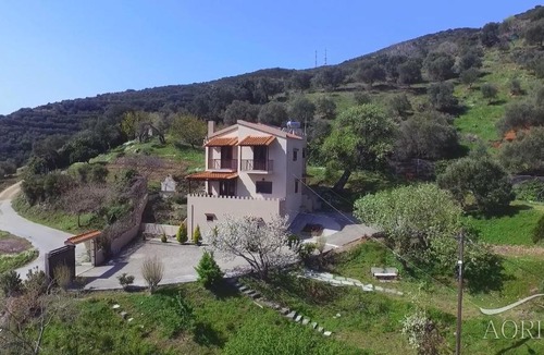 Kopetoi Villa | Aori Hillside Villa