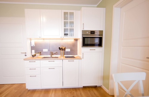 Uerzig Apartment | Ap 2 - Treppchen-Rental-Deluxe-Private Bathroom-River view