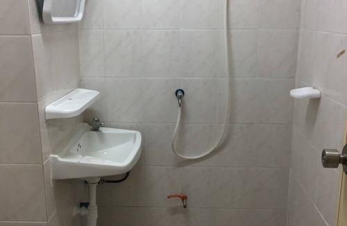 Krathum Baen Hotel | AP Aparment