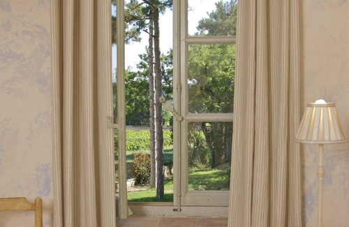 Saint-Hippolyte-le-Graveyron Apartment | Apartment in Provence, at the foot of Mont Ventoux - Château Juvenal