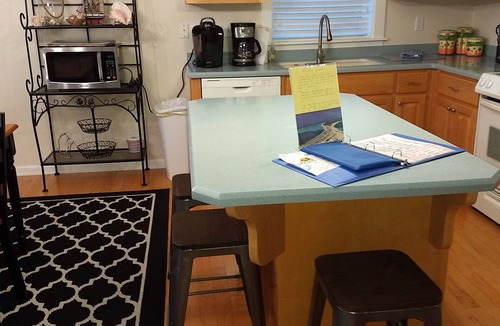Apalachicola Condo | Apalachicola seafood & Franklin County beaches before school vacation ends!