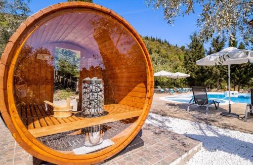 Asprogerakata Villa | Apanema Mindfulness Villas Resort with Fast WiFi, Pool, Sauna, Massage