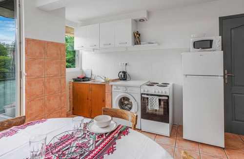 Saint-Julien-Molin-Molette Apartment | Apartment “Boni” with Balcony and Wi-Fi