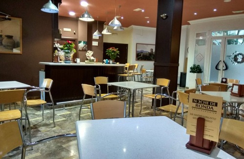 Cazorla Apartment | APARTAHOTEL NIGHT OF ROUND- MARRIAGE 3