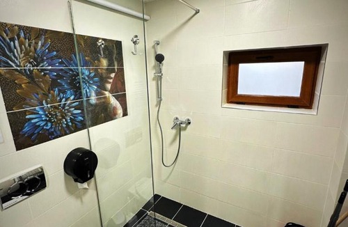 Botosani Apartment | Apartament 1 camera LUX situat la parter in complex ApartHotel Botosani 2