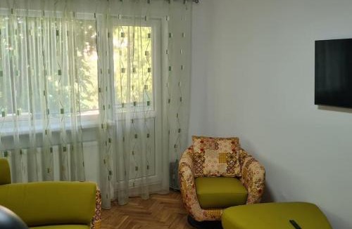 Cugir Apartment | Apartament 3 camere, doua bai integral pentru familie sau grup