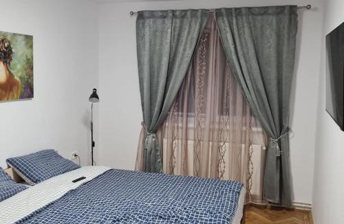 Cugir Apartment | Apartament 3 camere, doua bai integral pentru familie sau grup