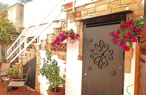 Partanna Apartment | Apartament - 4 Place - Mondello - Palermo - 15 minute walk to the beach!