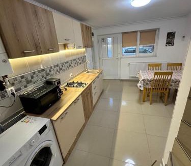 Saturn Apartment | Apartament A2 - EVIM