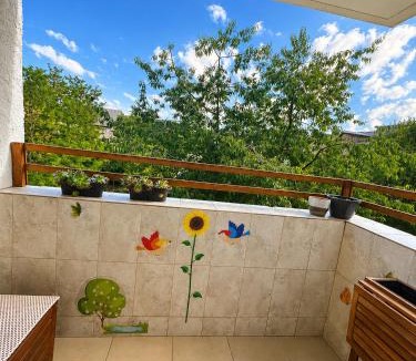 Scheia Apartment | Apartament confortabil cu balcon și vedere spre zona verde Obcini, Suceava