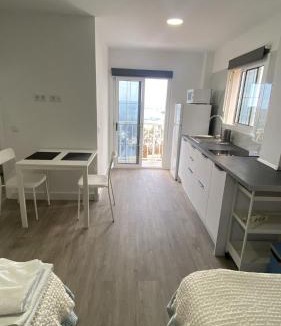 Santa Cruz de Tenerife Apartment | Apartamento junto al mar El Galeón